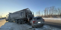 В Волжском районе легковушка врезалась в стоящий большегруз - НИА Самара
