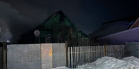 В городском округе Кинель загорелся дом на площади 130 квадратных метров - НИА Самара