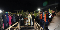 В Самаре в крещенскую ночь 1200 верующих окунулись в купель на Волге - Администрация городского округа Самара