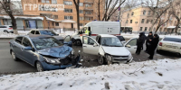 В Самаре произошло массовое ДТП на Советской Армии с участием 4 машин - ГТРК Самара