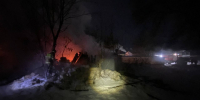 Вчера в городском округе Кинель горели заброшенные гаражи на площади 100 квадратных метров - Центр по делам гражданской обороны, пожарной безопасности и чрезвычайным ситуациям