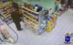 В Жигулевске пьяный воришка похитил шоколад на 2500 рублей и съел его