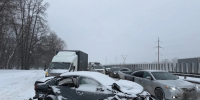 Иномарка протаранила три машины на трассе М-5 в Самарской области 28 февраля - Самарская Газета