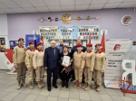 В преддверии Международного женского дня сотрудники Росгвардии поздравили директора самарского подшефного образовательного учреждения