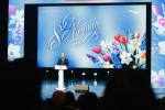 Вячеслав Федорищев вручил женщинам госнаграды в преддверии 8 Марта
