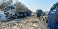 На трассе М-5 в Самарской области опрокинулся грузовик с комплектующими для окон - Самарская Газета