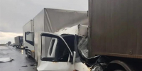 "Газель" оказалась зажата между двумя большегрузами в ДТП на обводной дороге Самары - Волга Ньюс