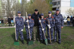 Школьники Самары приняли участие в общегородском субботнике