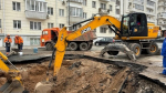 В Самаре коммунальщики хотят чинить трубу у здания облправительства до утра