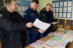 Героическая профессия – в детских рисунках
