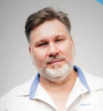 Как не оказаться в больнице, напомнил врач-травматолог-ортопед Самарской областной детской клинической больницы им. Н.Н. Ивановой Павел Рыжов: