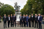 ОДК-Кузнецов подарил Самаре макет легендарного ракетного двигателя НК-33 в натуральную величину