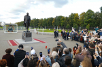Памятник первому гендиректору ВАЗа Виктору Полякову открыли в Тольятти