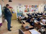 Учимся безопасности: инспекторы МЧС встретились с тольяттинскими школьниками