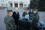 В Самаре губернатор передал спецтехнику для участников СВО и бойцов отряда «БАРС – Крылья»